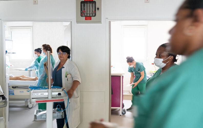 Hôpital : la lutte des temps, par François Crémieux