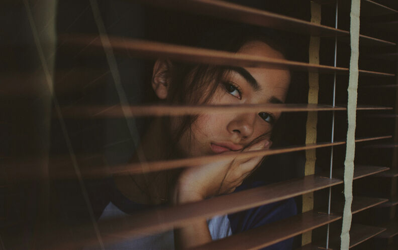 Hikikomori : et si le bonheur consistait à rester seul dans sa chambre ?