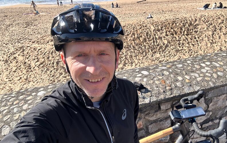 700 kilomètres à vélo : le périple philosophique de Pierre Cassou-Noguès sur la côte atlantique