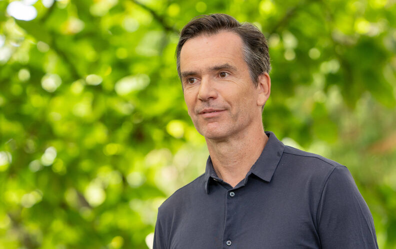 Boris Lojkine : “‘L’Histoire de Souleymane’ cherche à faire vivre sensoriellement au spectateur l’existence d’un migrant”