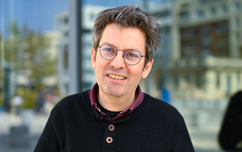 Olivier Hamant : "La crise énergétique actuelle est le signe typique d’un monde qui craque"