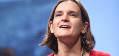 Esther Duflo : “La politique économique manque d’imagination”