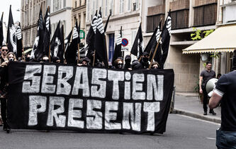 Derrière l’extrême, l’ultradroite