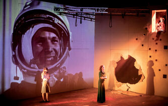 “Cosmos” : la face cachée de la Lune