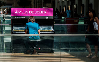 Gare au piano