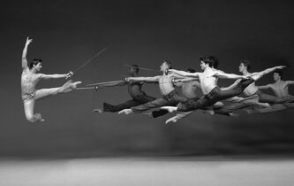 Pense-t-on mieux seul ou à plusieurs?