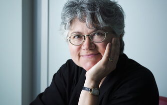 Dominique Méda : “Seule la reconversion écologique nous sortira de la crise du travail”