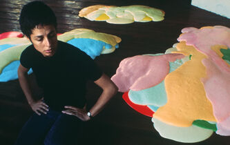 “Elles font l’abstraction” : des femmes, des fibres et des formes