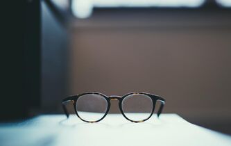 Lunette-Livre-Visuel