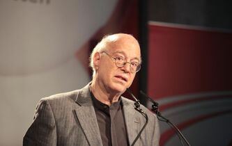 Richard Sennett : « Nous ne sommes pas condamnés à être malheureux au travail »