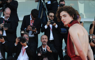 Homme “déconstruit” : que reste-t-il de la masculinité aujourd’hui ?