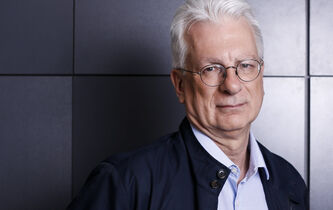 Dominique Bourg : “La crise écologique impose une politique de salubrité publique”