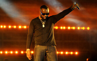 Gims et l’Égypte antique : “Le chanteur entend s’inscrire dans une longue tradition d’égyptomanie”