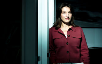 Sophie Galabru : “On aime l’idée de famille car elle donne aussi l’impression d’échapper à la solitude et à la mort”