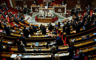 André Comte-Sponville : “L’euthanasie est une question de liberté et pas de dignité, mais cela n’autorise pas Michel Houellebecq à manquer de respect à ses défenseurs”