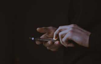 Qui veut couper les doigts de “Petite Poucette” ?