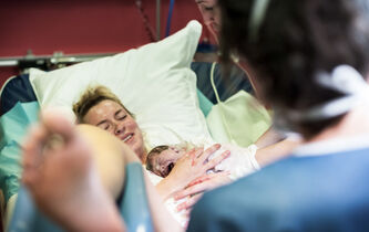 Enfanter dans la douleur, est-ce apprendre à mourir ?