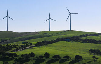 Belles ou laides, les éoliennes ? Ce qu’en auraient (peut-être) pensé les philosophes