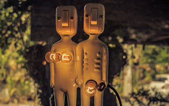 “ Le bonheur de l’homme est : je veux ; le bonheur de la femme est : il veut ”