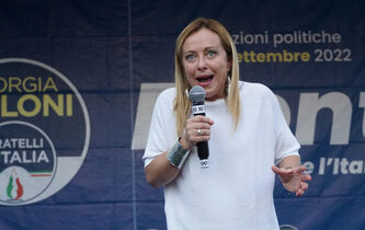Ida Dominijanni : “Giorgia Meloni, figure de l’extrême droite italienne, propose un ‘fratriarcat’”