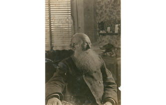 Cent ans après sa mort, “entretien” avec Kropotkine