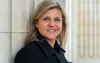 Doit-on aimer ses voisins ? L’impro philo de Laurence Devillairs