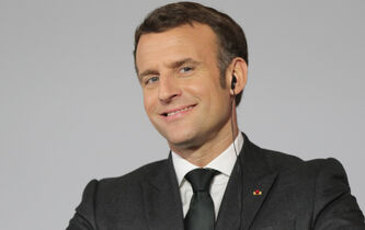 Le clip “Nous retrouver” de Macron : un paternalisme jovial ?