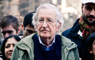 Chomsky et la fin de la démocratie 