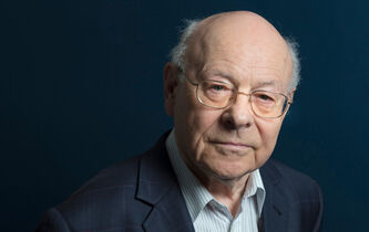 Krzysztof Pomian : “Les musées orientent le regard de la société vers l’avenir”