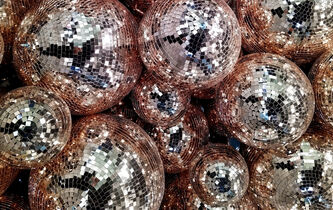 Légalisation des drogues, queerocratie, nuit post-pandémique : l’actualité des idées du vendredi 7 avril