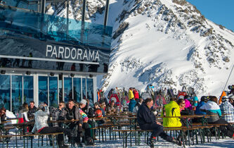 La station de ski selon Jean Baudrillard