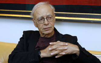 Peter Singer : “Le vaccin nous confronte à un calcul moral” 