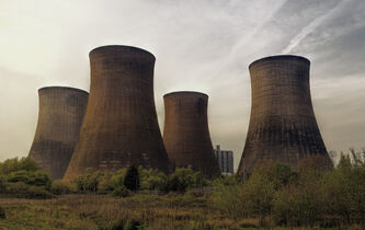 Dominique Bourg : “Au lieu de se poser des questions oiseuses, l’Europe ferait mieux de s’interroger sur la sobriété à venir”